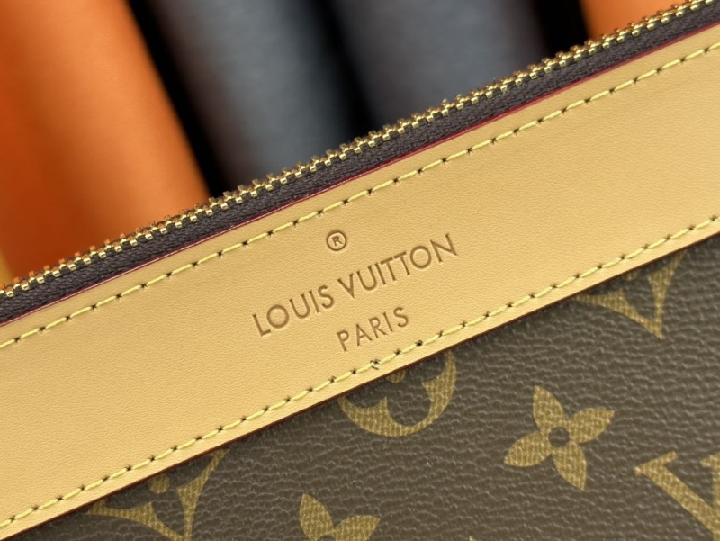 LV Clutch Bags